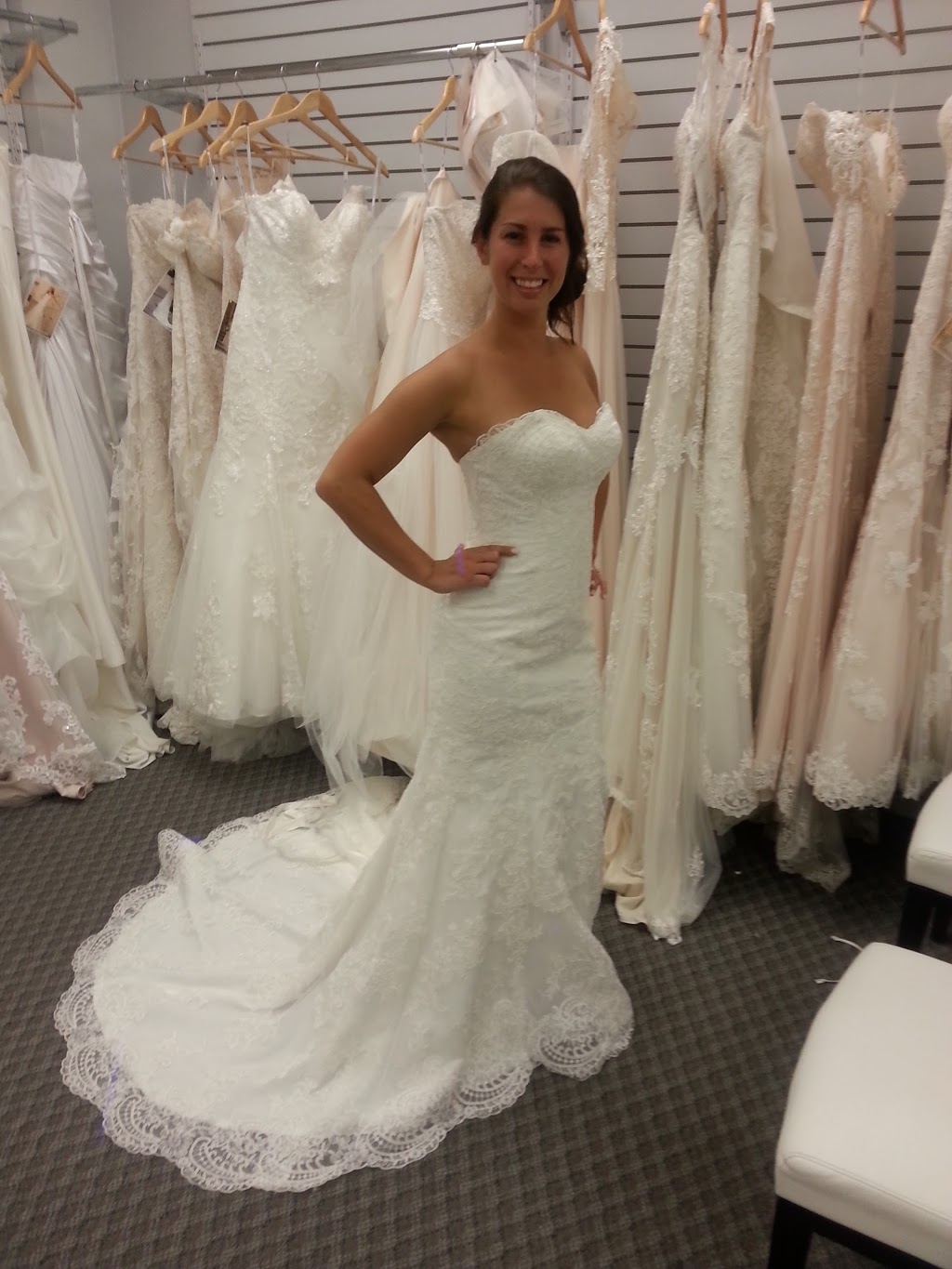 Elizabeths Fashions | 119 Mill St, Halton Hills, ON L7G 2C7, Canada | Phone: (905) 873-1470