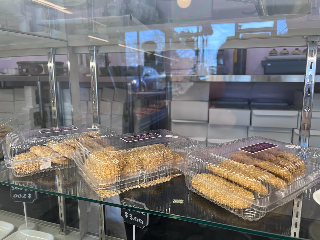 Pistachio sweet shop | 1001 Rymal Rd E unit 10, Hamilton, ON L8W 3B7, Canada | Phone: (289) 880-8282