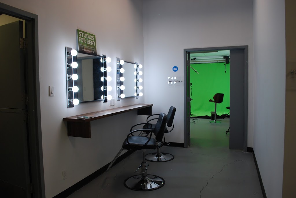 Media Mall Marketing | 2435 Holly Ln, Ottawa, ON K1V 7P2, Canada | Phone: (613) 226-1000