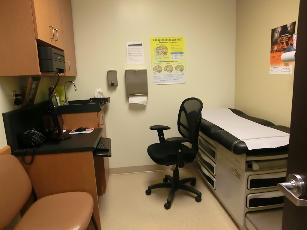 Primacy - Saint Mark Medical Clinic | 2132 McPhillips St, Winnipeg, MB R2V 3P4, Canada | Phone: (204) 416-0038