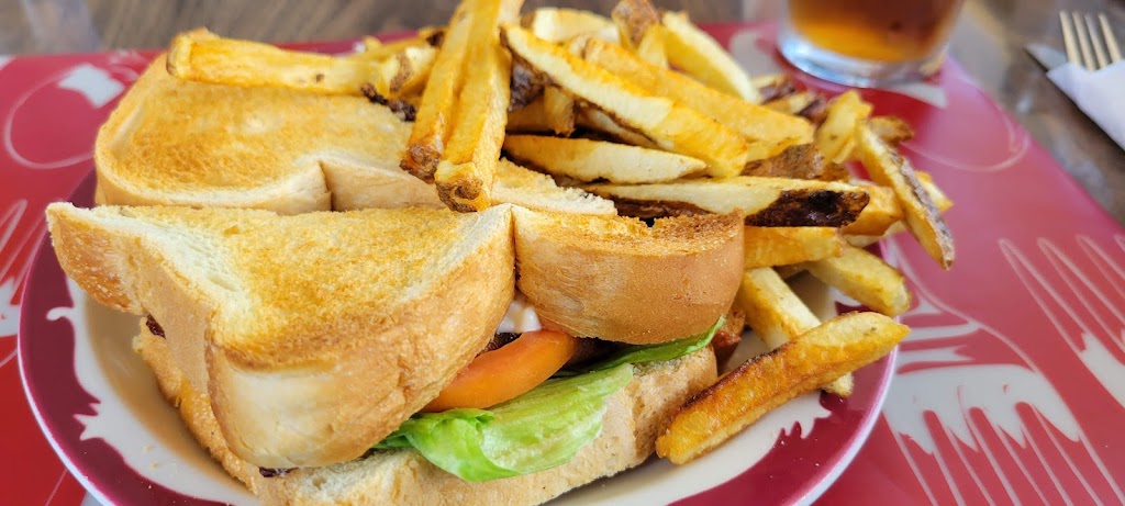 Red Rooster Restaurant | Trans-Canada Hwy #20603, Crapaud, PE C0A 1J0, Canada | Phone: (902) 658-2391