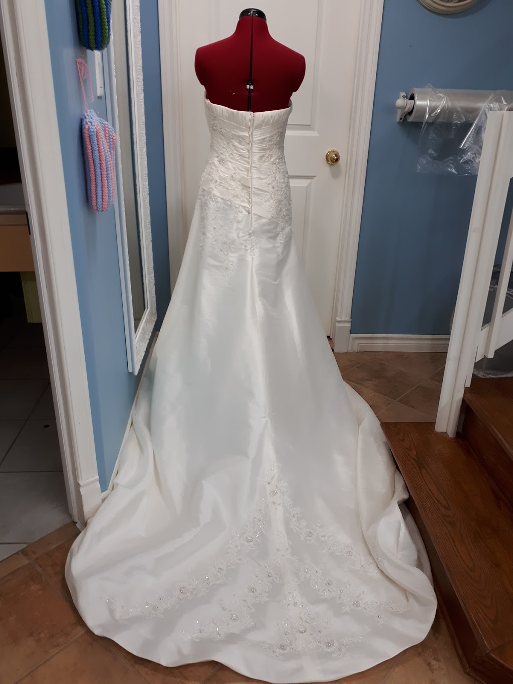 La couturière du coin Joliette | 56 Rue Verdan, Saint-Charles-Borromée, QC J6E 6S8, Canada | Phone: (450) 394-3740