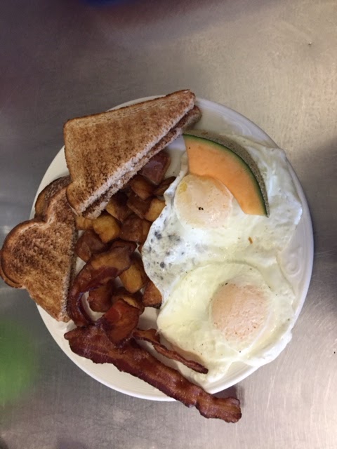 Restaurant La Basse Cour | 70 QC-338, Les Coteaux, QC J7X 1A2, Canada | Phone: (450) 217-2020