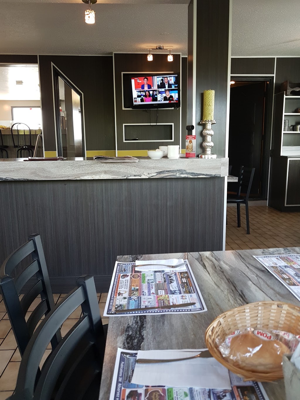 Resto Les PTits Delices | 430 204 Rte, Saint-Ludger, QC G0M 1W0, Canada | Phone: (819) 548-5409