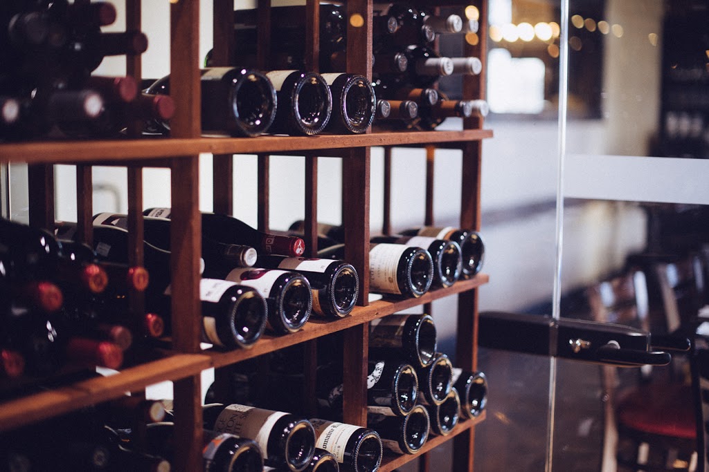 Bistro 4 Saisons | 4940 Chemin du Parc, Orford, QC J1X 7N9, Canada | Phone: (819) 847-2555