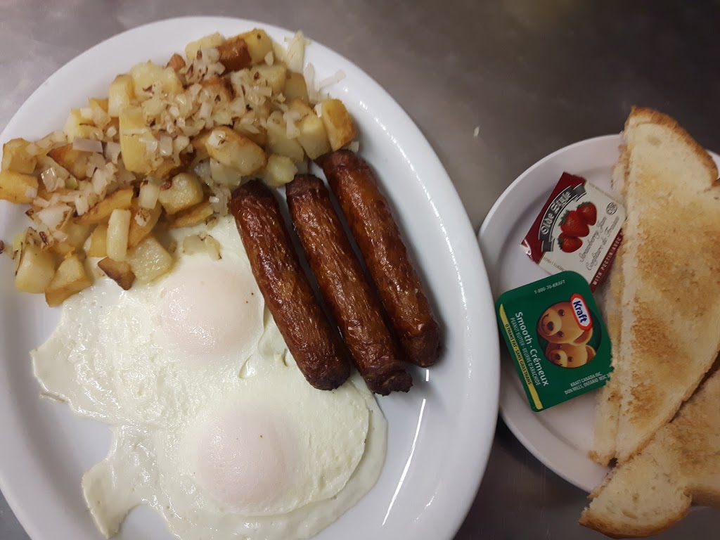 Crossroads Restaurant | 10401 Hwy 17, Verner, ON P0H 2M0, Canada | Phone: (705) 594-1818