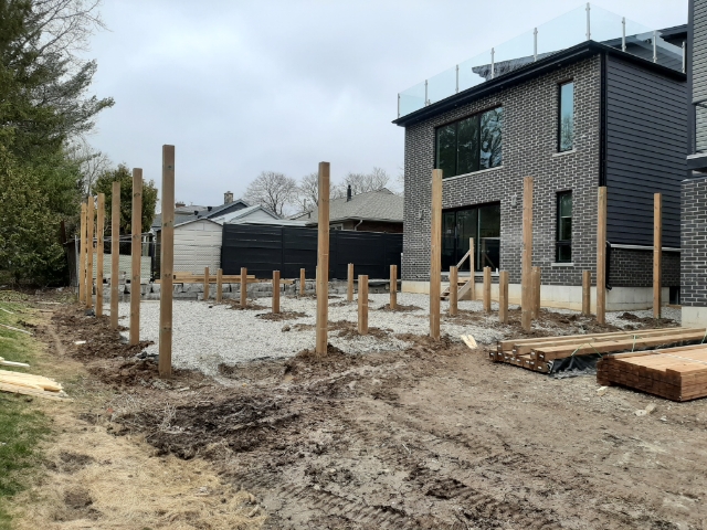 Level Posts Inc Kitchener | 250 Woolwich St S Unit 1A, Breslau, ON N0B 1M0, Canada | Phone: (226) 239-1942