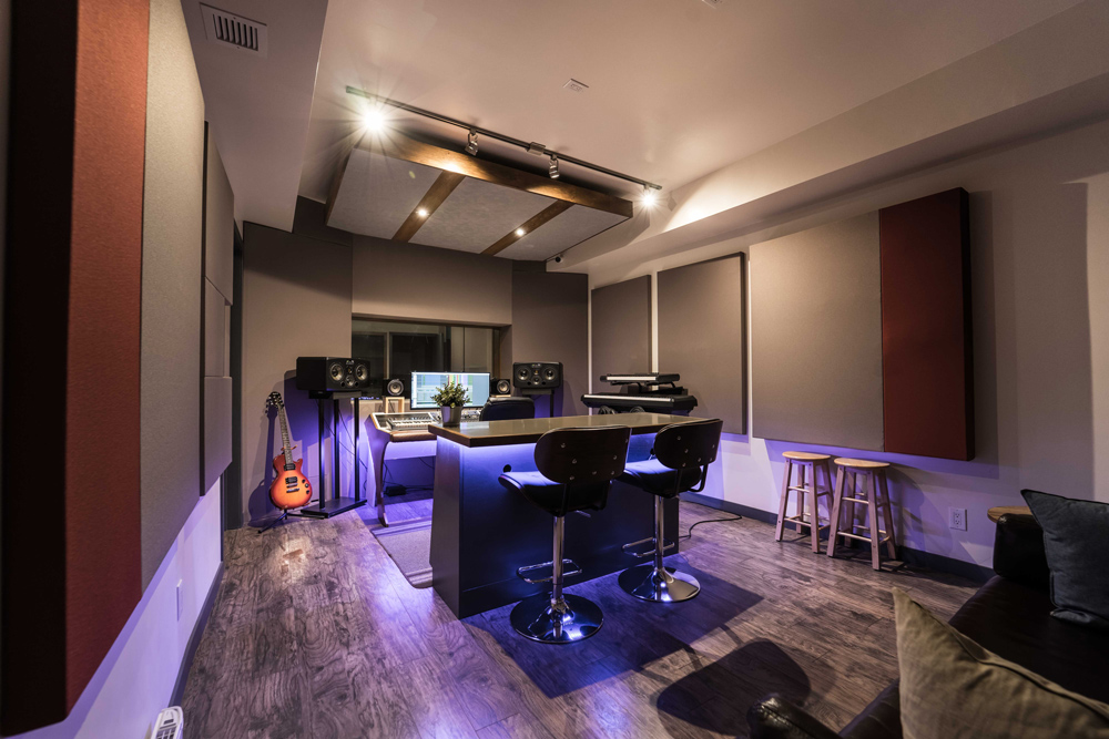 MH Studios Toronto | 1714 Eglinton Avenue West Ground Floor, Toronto, ON M6E 2H5, Canada | Phone: (647) 848-7351