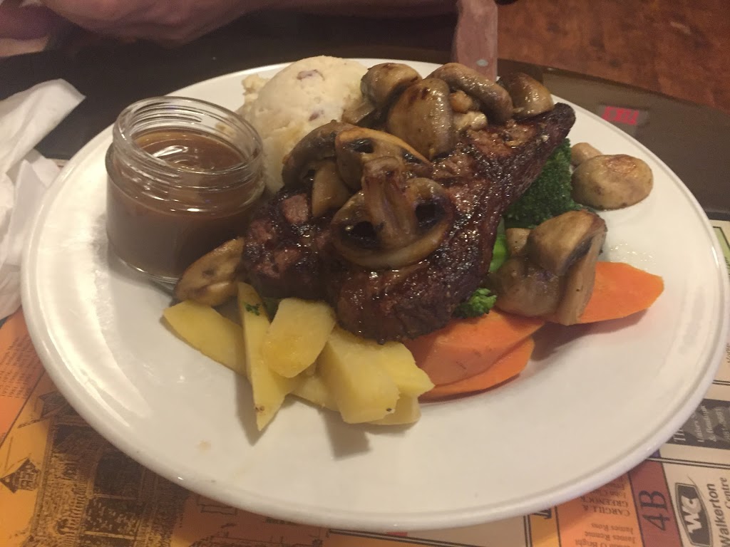 Old Joes Cabin | 402 Durham St E, Walkerton, ON N0G 2V0, Canada | Phone: (519) 507-5264