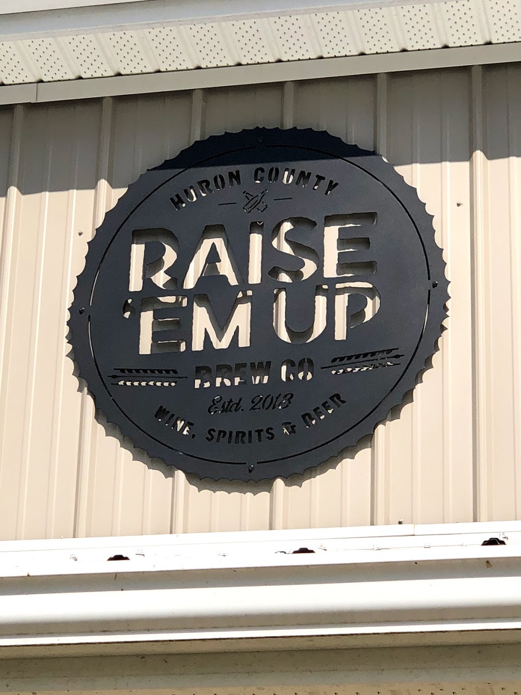 Raise ‘em Up Brew Co. | 73705-B Airport Line, Kippen, ON N0M 2E0, Canada | Phone: (519) 703-0297