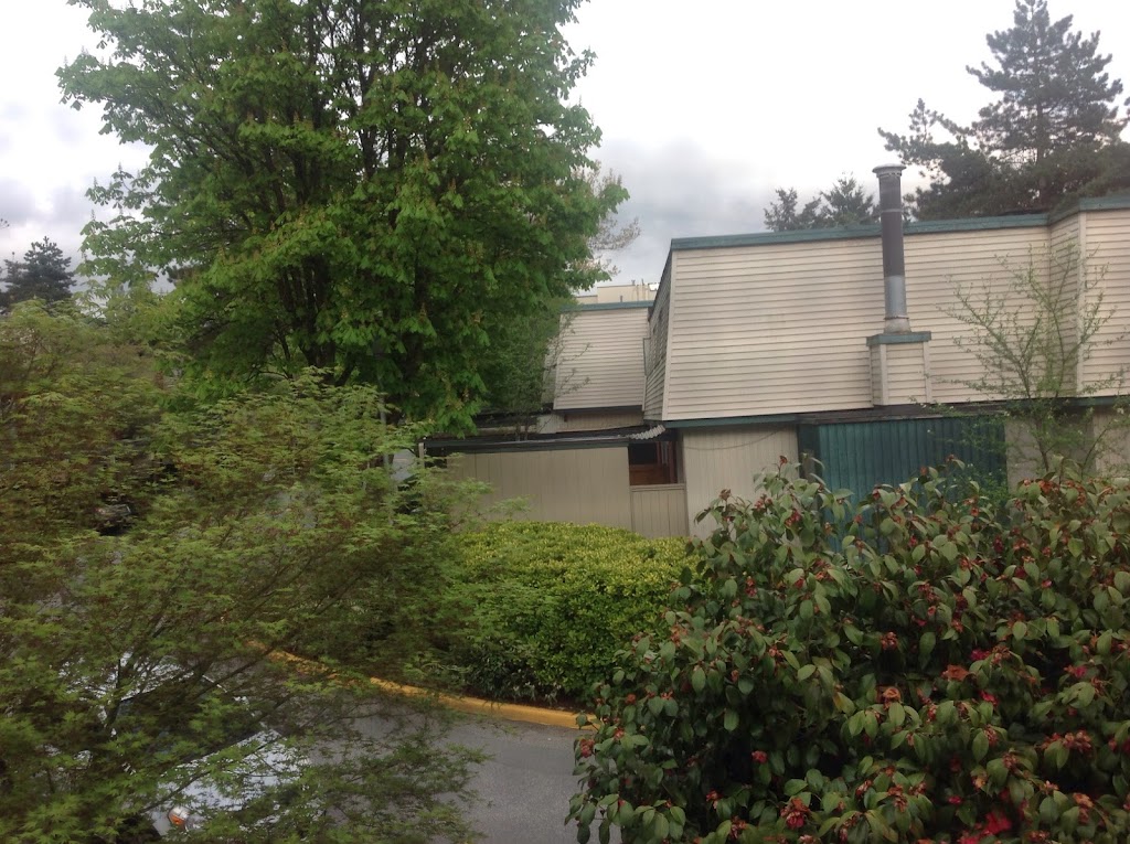 Cypress Gardens | 615 Westview Pl, North Vancouver, BC V7N 3X5, Canada | Phone: (604) 987-8708