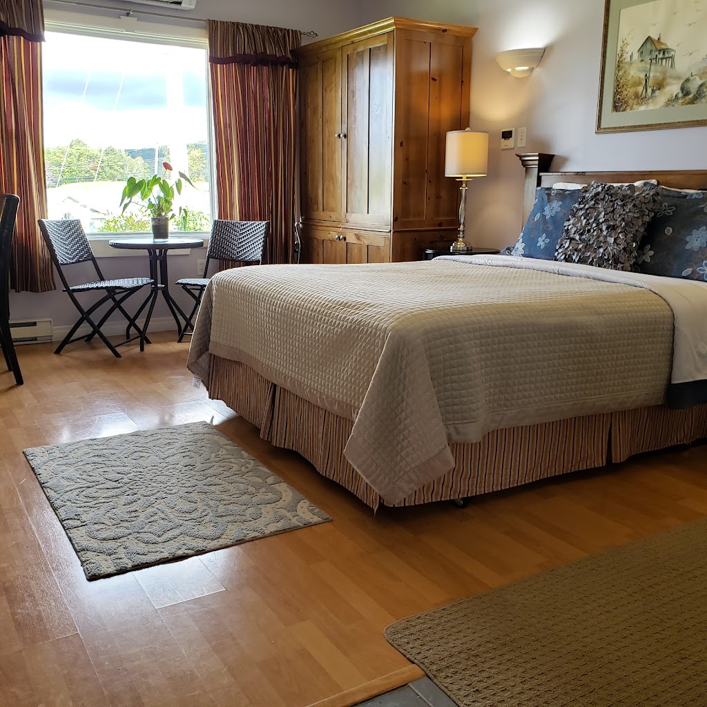 Antigonish Evergreen Inn | 399 Hawthorne St, Antigonish, NS B2G 1B9, Canada | Phone: (902) 863-0830