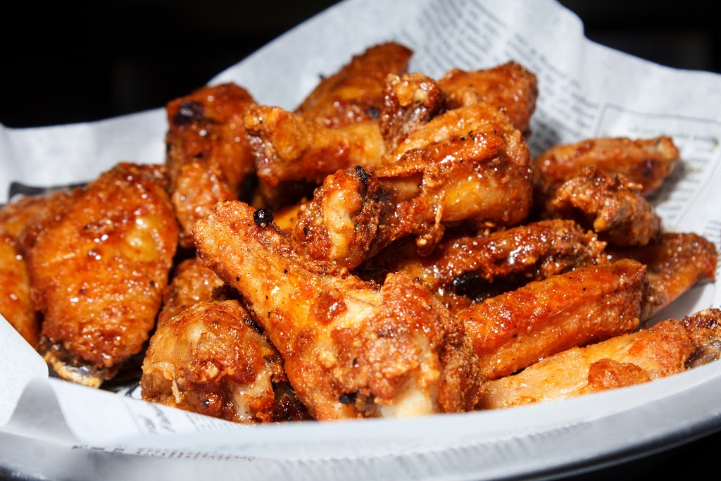 Bistro Manchester | 474 Route 105, Chelsea, QC J9B 1L2, Canada | Phone: (819) 827-7727
