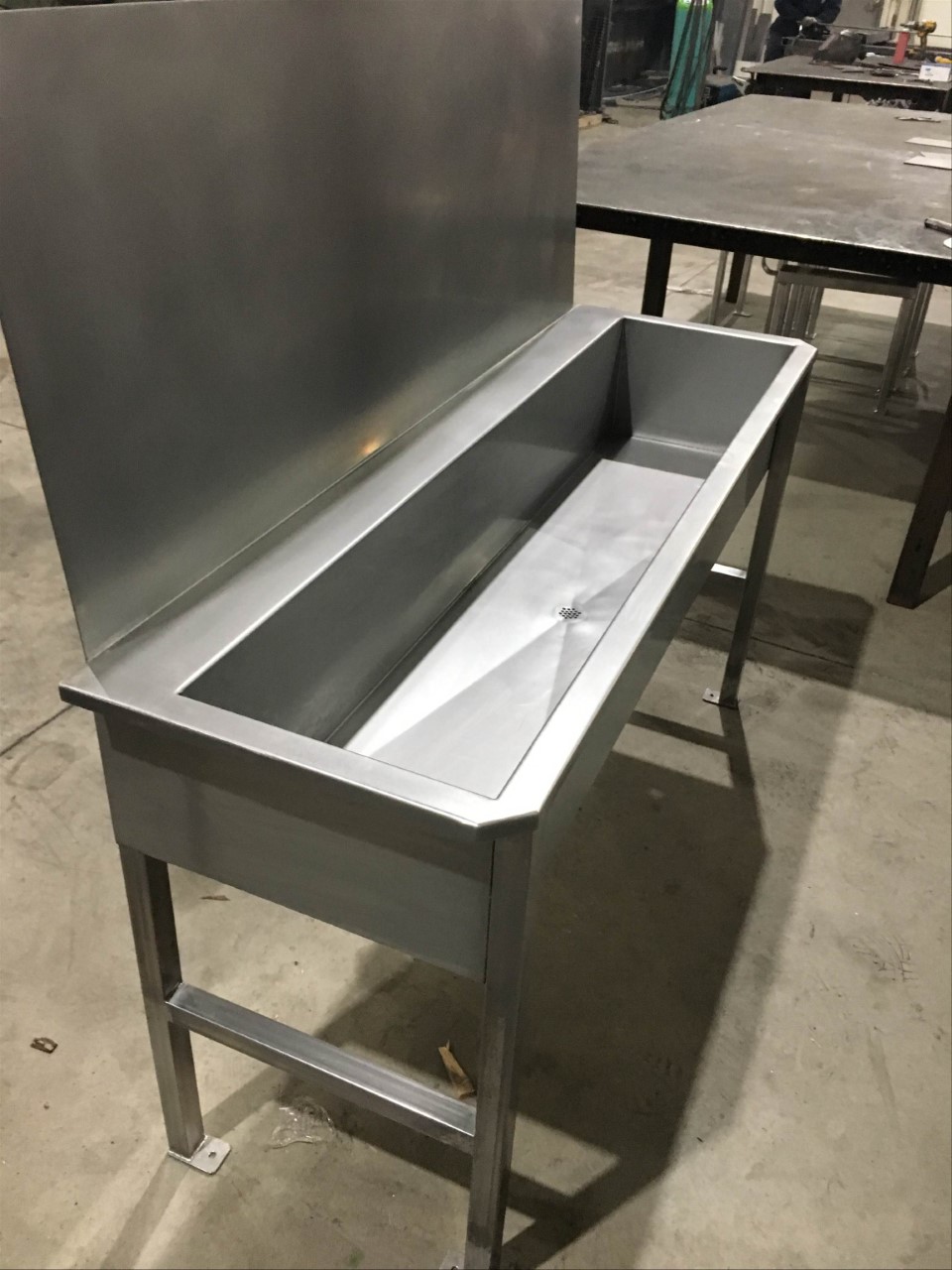 Erie Custom Fab Inc. | 6 Iroquois Rd, Leamington, ON N8H 3V7, Canada | Phone: (519) 919-0529