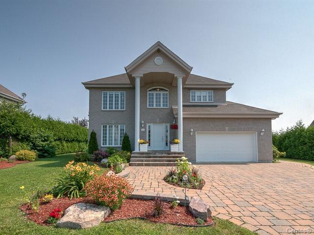 Christopher Mogensen / How-Chris-Helps.ca | 4000 Boul Saint-Jean #2000, Dollard-des-Ormeaux, QC H9G 1X1, Canada | Phone: (514) 572-7966