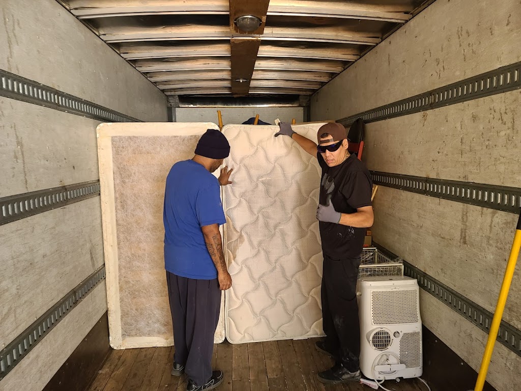 Good Place Movers Abbotsford - Abbotsford Moving Services | 32508 Tulip Crescent, Abbotsford, BC V2T 1R8, Canada | Phone: (604) 615-4471