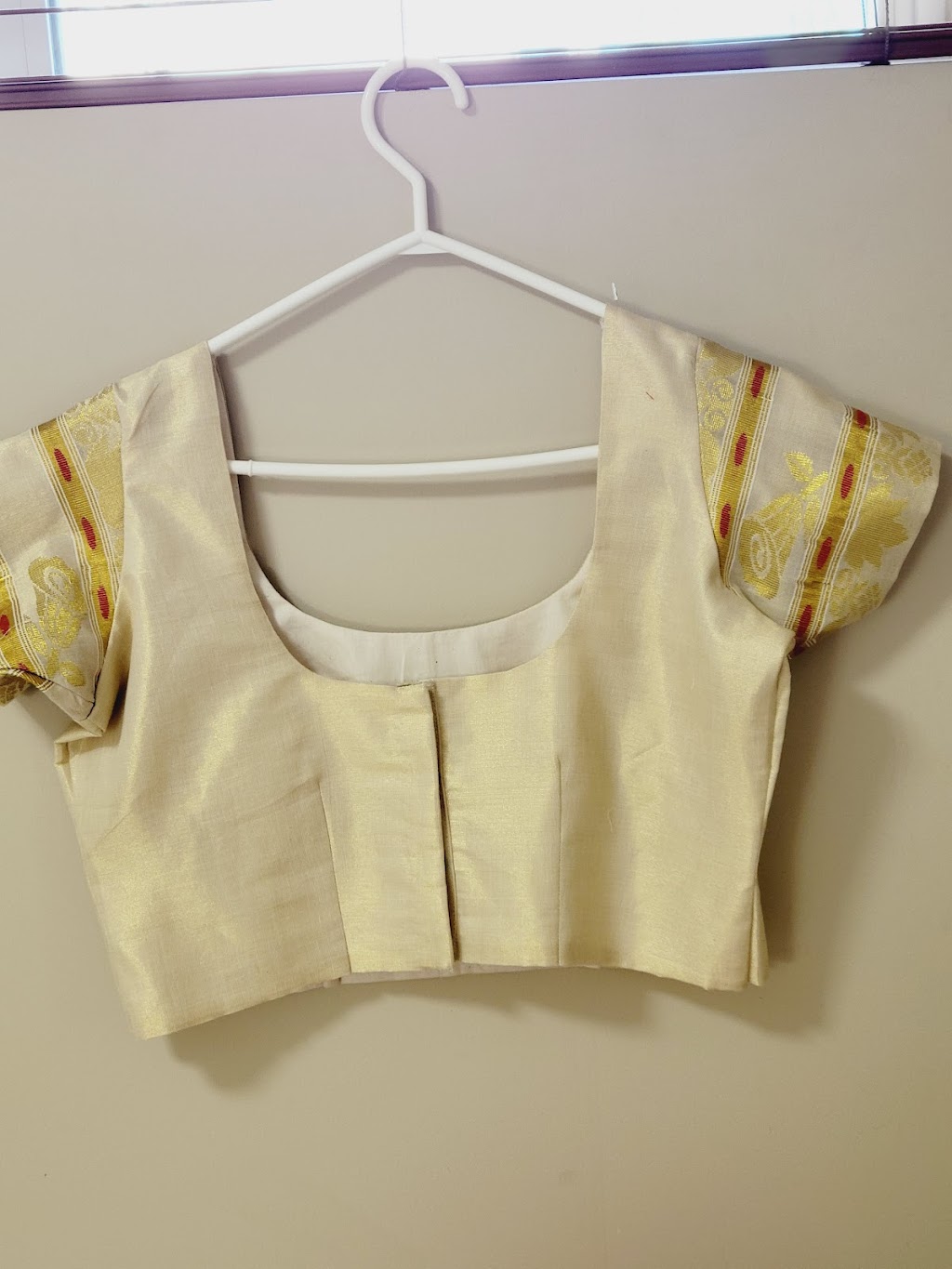 Rainbow Boutique | 428 Rainbow Falls Way, Chestermere, AB T1X 1S6, Canada | Phone: (236) 867-4008