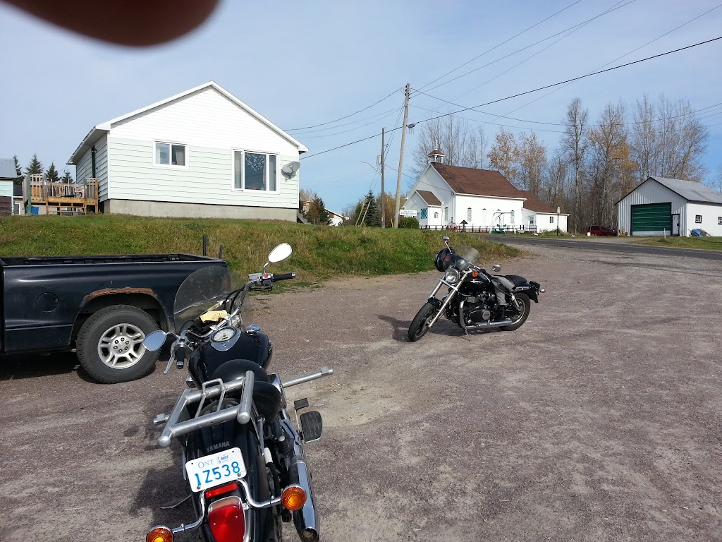 Elk Lake Chip Stand | 15 Frt Street Elk Lake, ON, Nobel, ON P0G 1G0, Canada | Phone: (705) 678-1180