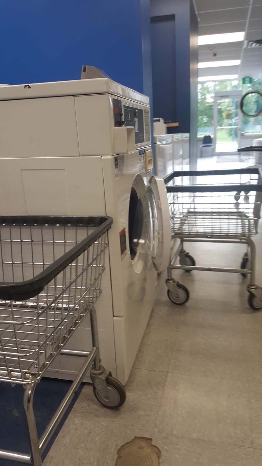 Laundry Central | 31 Bridge St, Almonte, ON K0A 1A0, Canada | Phone: (613) 434-2840