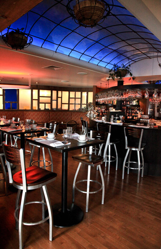 Restaurant la Table du Junior | 10735 1ᴱ Avenue, Saint-Georges, QC G5Y 2B8, Canada | Phone: (418) 227-0888