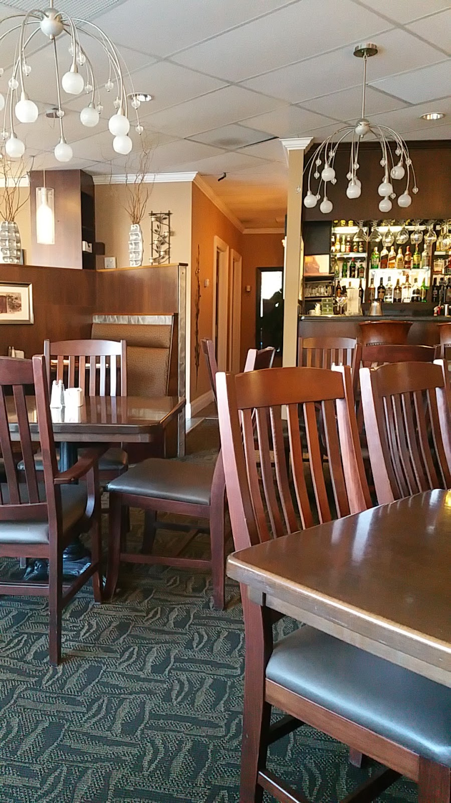 Creekside Kitchen | 115 Downey Rd, Guelph, ON N1C 1A2, Canada | Phone: (519) 821-7477