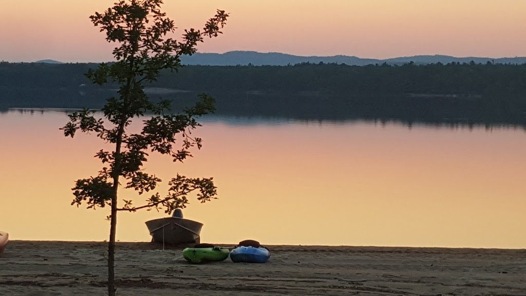 Nangor Beach Resort | 277 Nangor Trail, Westmeath, ON K0J 2L0, Canada | Phone: (613) 587-4455