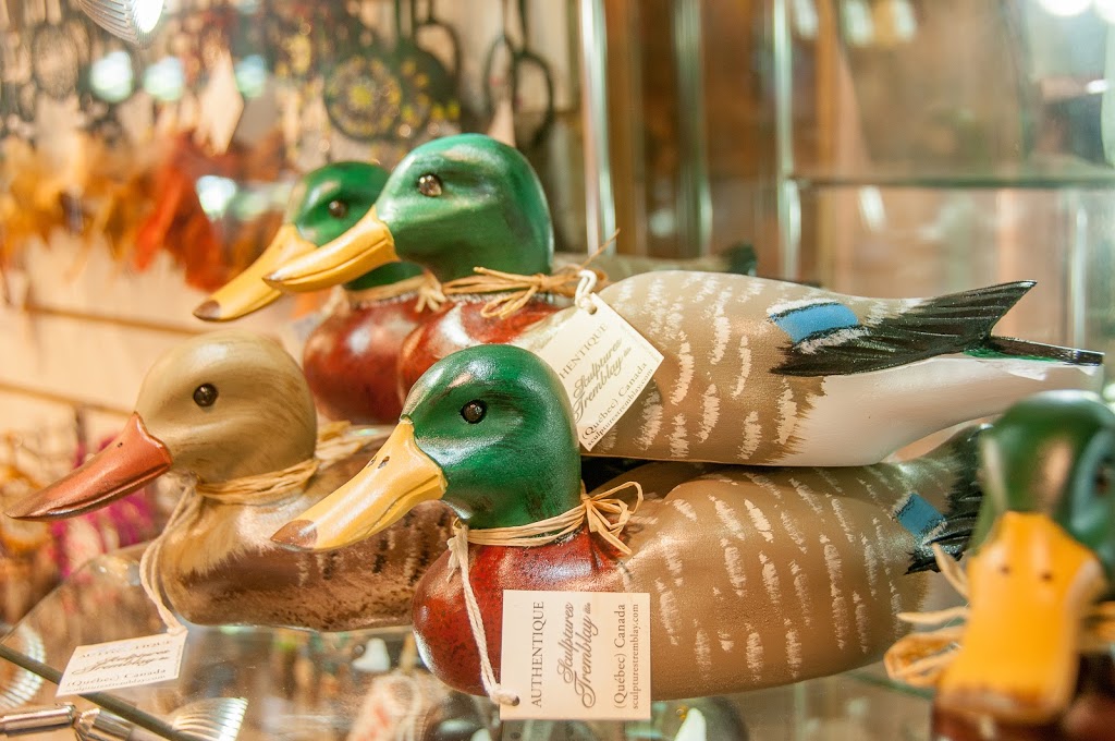 Meubles dAutrefois MB | 350 Rue Saint Paul Est #250, Montréal, QC H2Y 1H2, Canada | Phone: (514) 875-4511