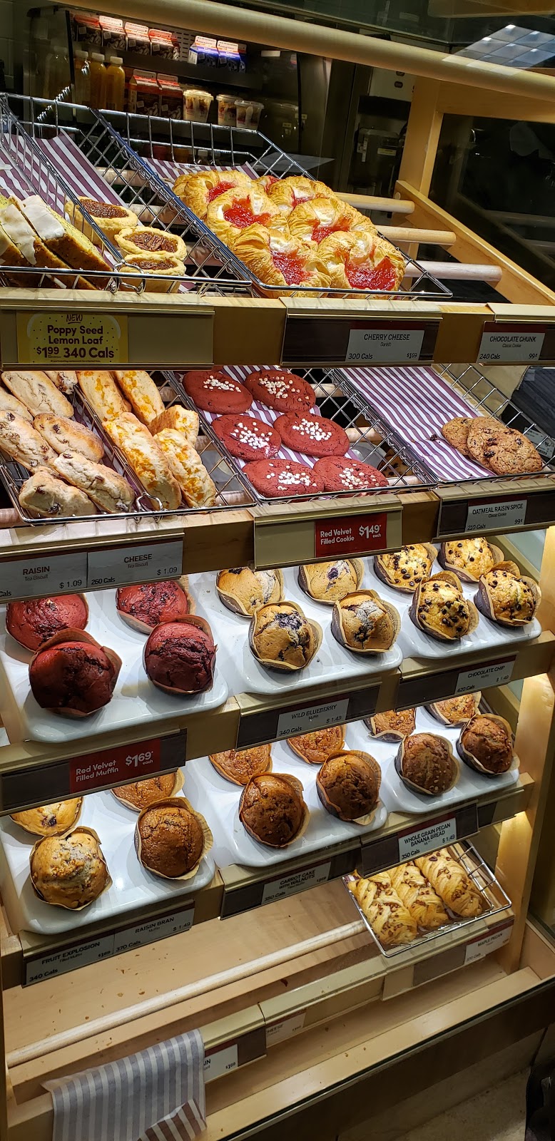 Tim Hortons | 2215 Erin Mills Pkwy, Mississauga, ON L5K 1T7, Canada | Phone: (905) 823-3663