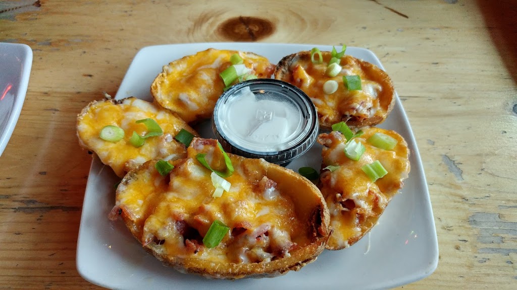 Wild Wing | 237 Mapleview Dr E, Barrie, ON L4N 0W5, Canada | Phone: (705) 722-6090