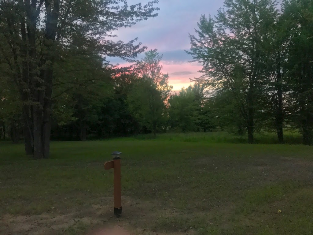 Camping Des Rives De lOutaouais | 2042 Chemin de Montréal O, Gatineau, QC J8M 1W1, Canada | Phone: (819) 665-8764