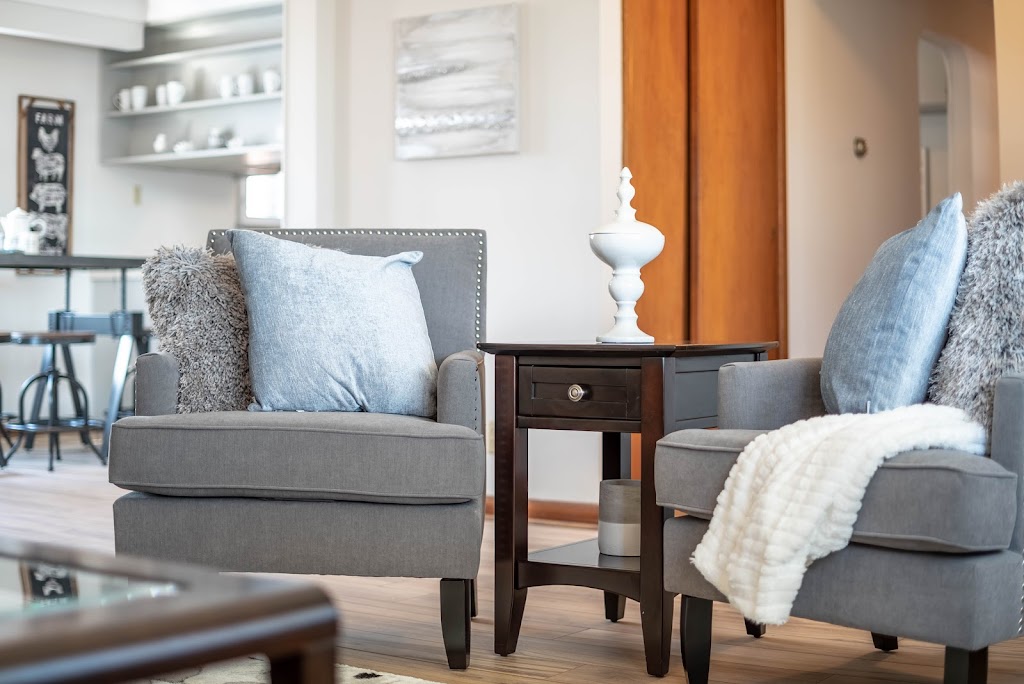 Stage It Homes | 1645 Westbrook Rd, Binbrook, ON L0R 1C0, Canada | Phone: (289) 968-1947