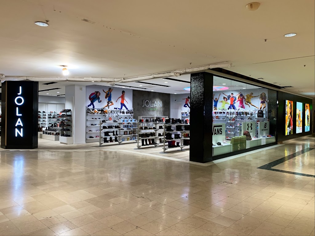 Jolan Chaussures(Laurier Québec) | 2700 Bd Laurier, Québec, QC G1V 2L8, Canada | Phone: (418) 651-7418
