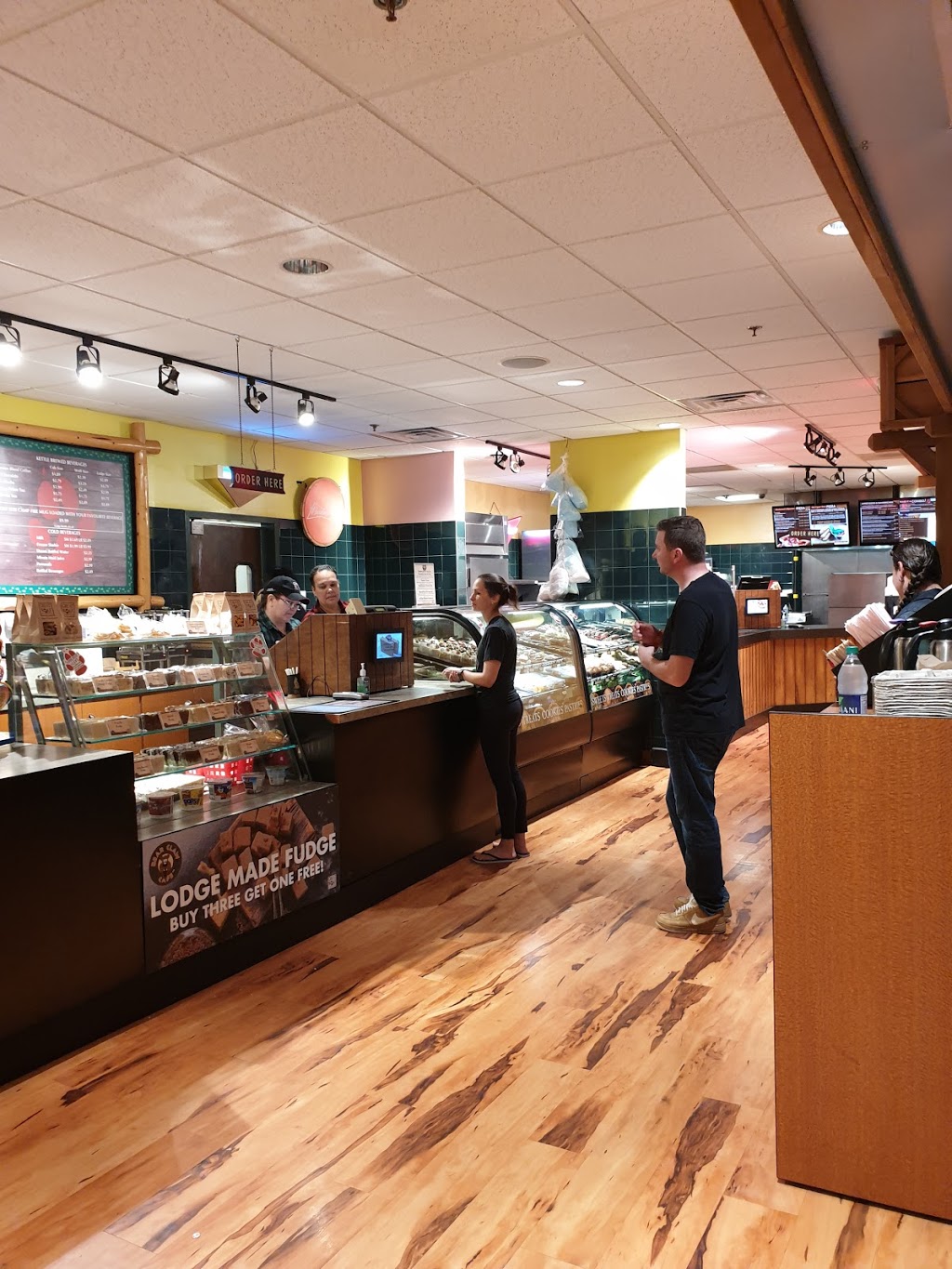 Northwoods Pizza Company | 3950 Victoria Ave, Niagara Falls, ON L2E 7M8, Canada | Phone: (905) 354-4888