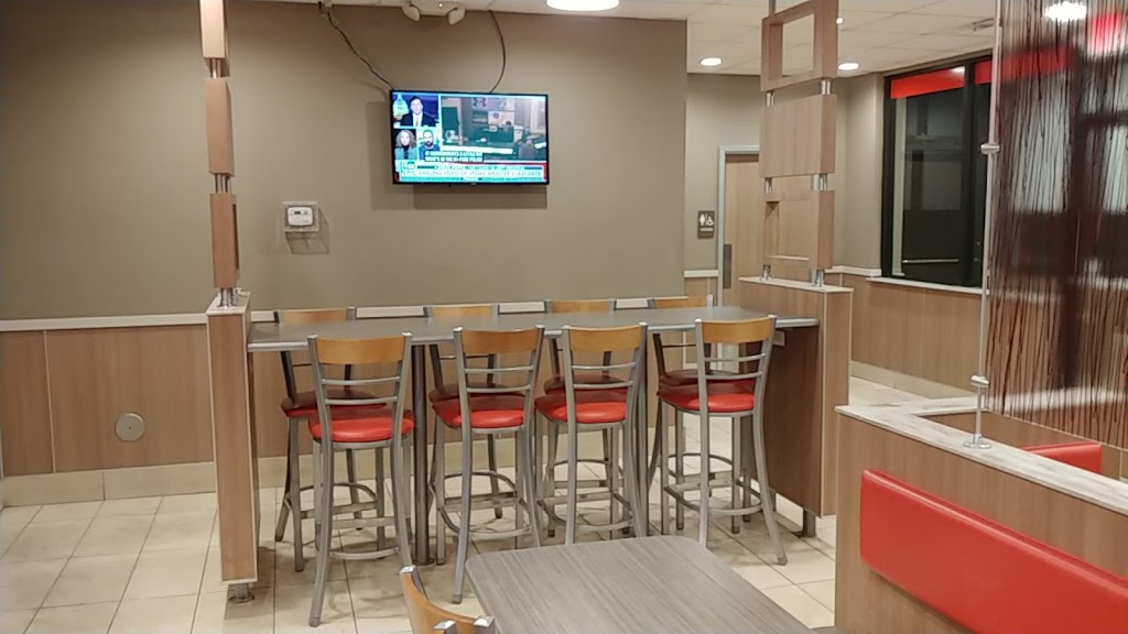 Burger King | 3584 Pine Grove Ave, Port Huron, MI 48060, USA | Phone: (810) 897-6799