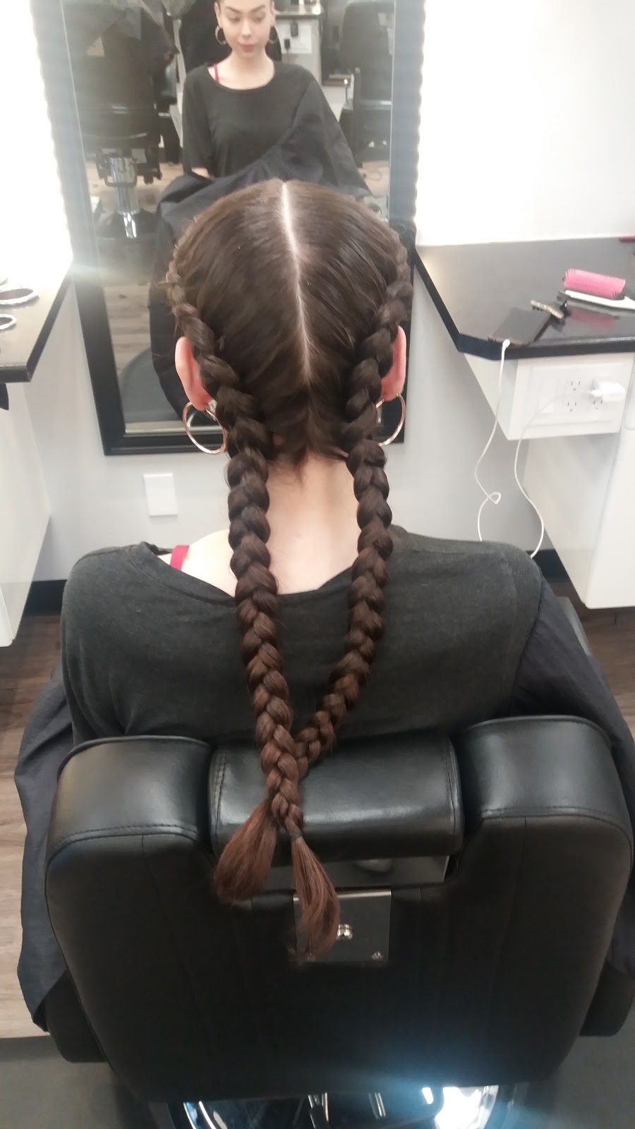 Mou Jam Beauty Salon | 13634 104 Ave #3, Surrey, BC V3T 1W2, Canada | Phone: (604) 957-3625