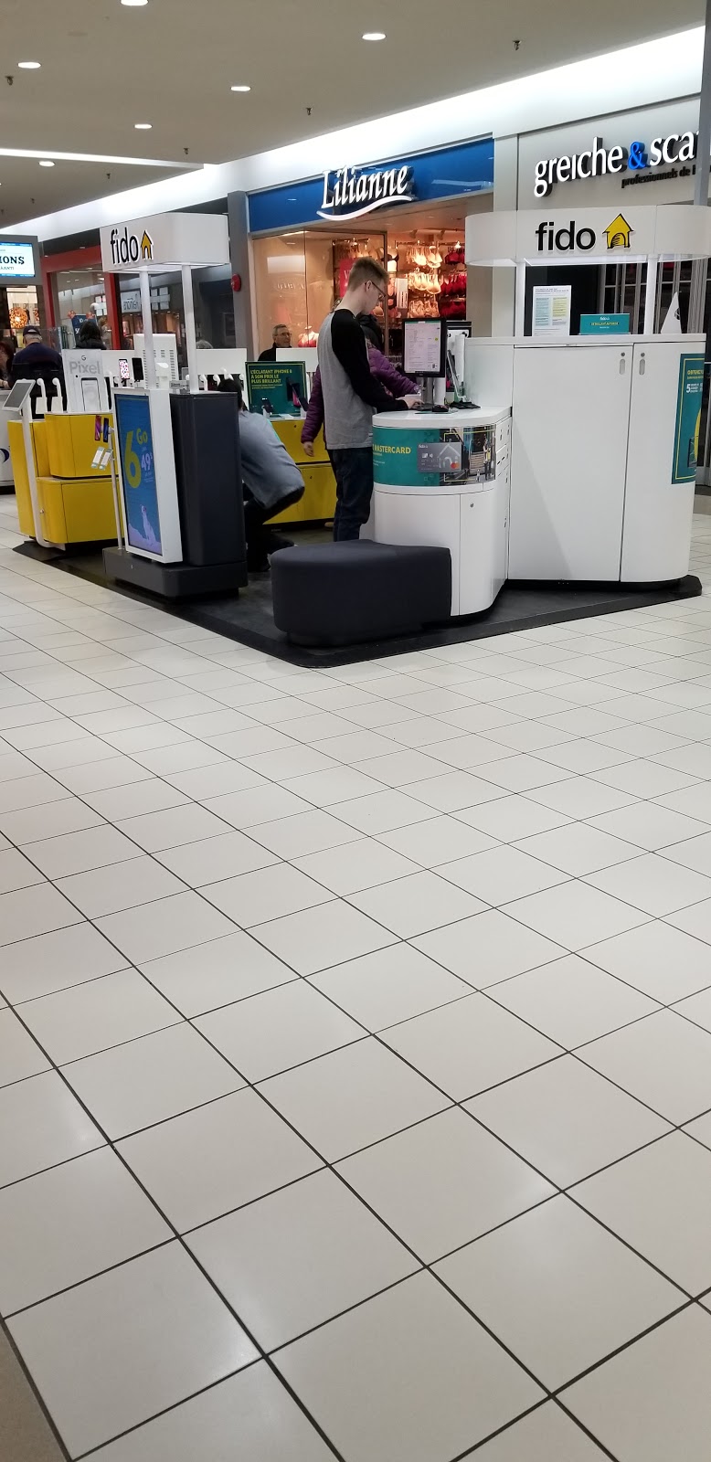 Fido (Available in the Rogers store) | 3103 Bd Royal K10, Shawinigan, QC G9N 7K1, Canada | Phone: (819) 719-1999