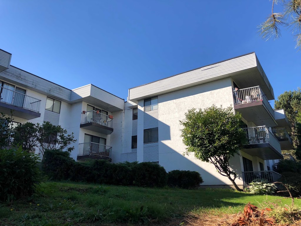 Sunshine Apartments | 33184 George Ferguson Way, Abbotsford, BC V2S 2L5, Canada | Phone: (604) 557-3708