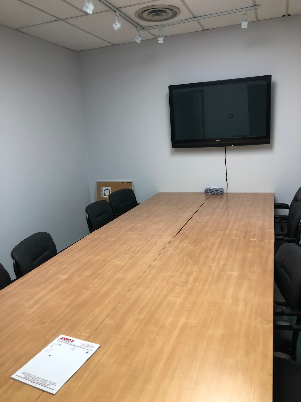 Capilano Offices Space - Coworking Space | 7905 106 Ave NW, Edmonton, AB T6A 1H7, Canada | Phone: (587) 206-2406