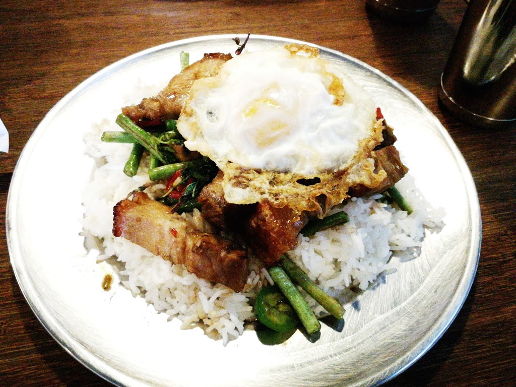 EAT BKK Thai Kitchen & Bar (Steeles) | 6307 Yonge St, North York, ON M2M 3X7, Canada | Phone: (647) 350-9336