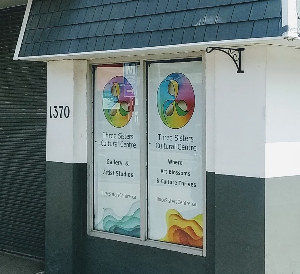 Three Sisters Cultural Centre | 1370 King St N, St. Jacobs, ON N0B 2N0, Canada | Phone: (519) 884-2811