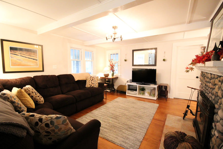 Historic Holley Lodge | 16 Bayfield Terrace, Bayfield, ON N0M 1G0, Canada | Phone: (800) 565-4790