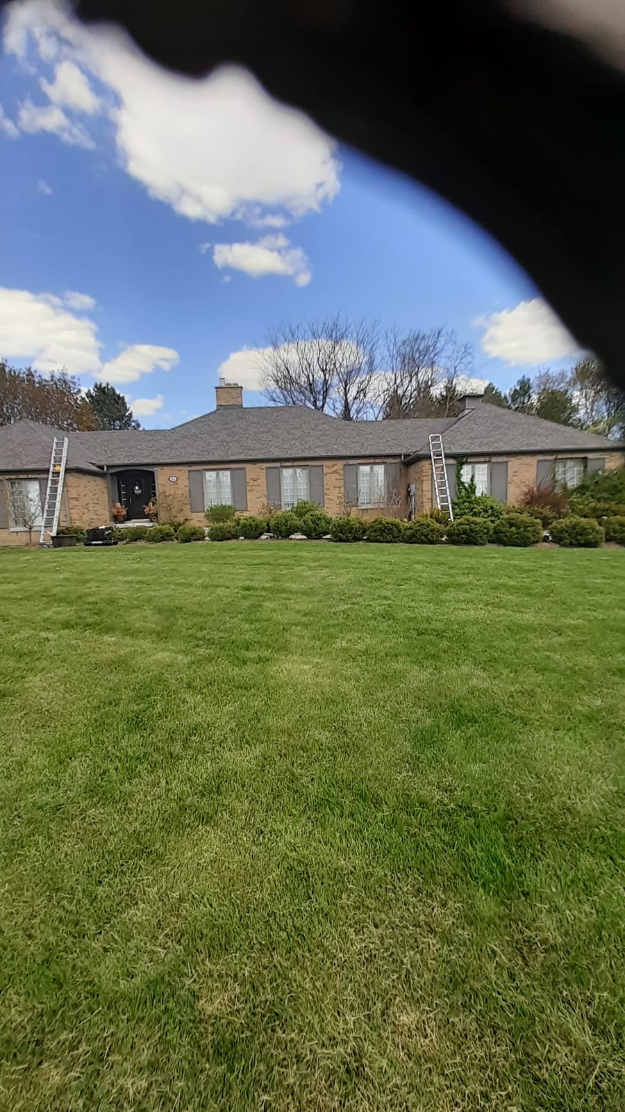 Breno Roofing | 660 Sweetwater Pl, Mississauga, ON L5H 3Y8, Canada | Phone: (416) 450-9350