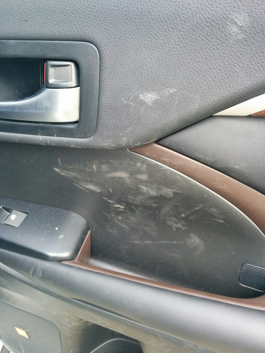 Welland Avenue Car Wash Ltd. | 272 Welland Ave, St. Catharines, ON L2R 2P8, Canada | Phone: (905) 682-2143