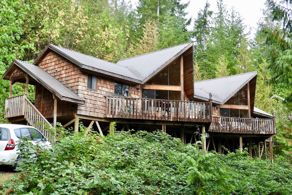 Desolation Sound Resort | 2694 Dawson Rd, Powell River, BC V8A 0G3, Canada | Phone: (604) 483-3592