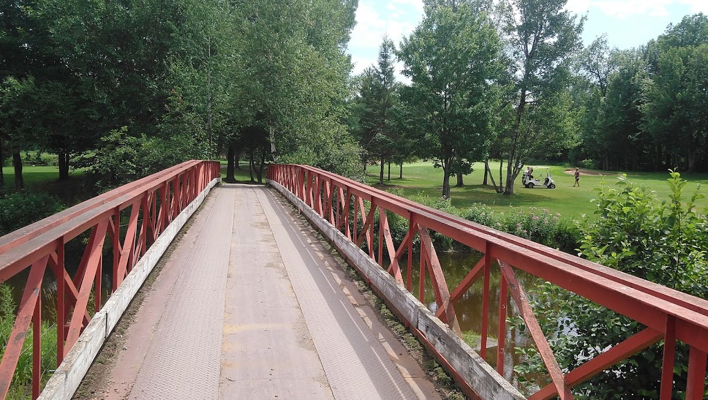 Club de Golf de Plessisville | 328 Rang du Golf, Plessisville, QC G6L 2Y2, Canada | Phone: (819) 362-3387