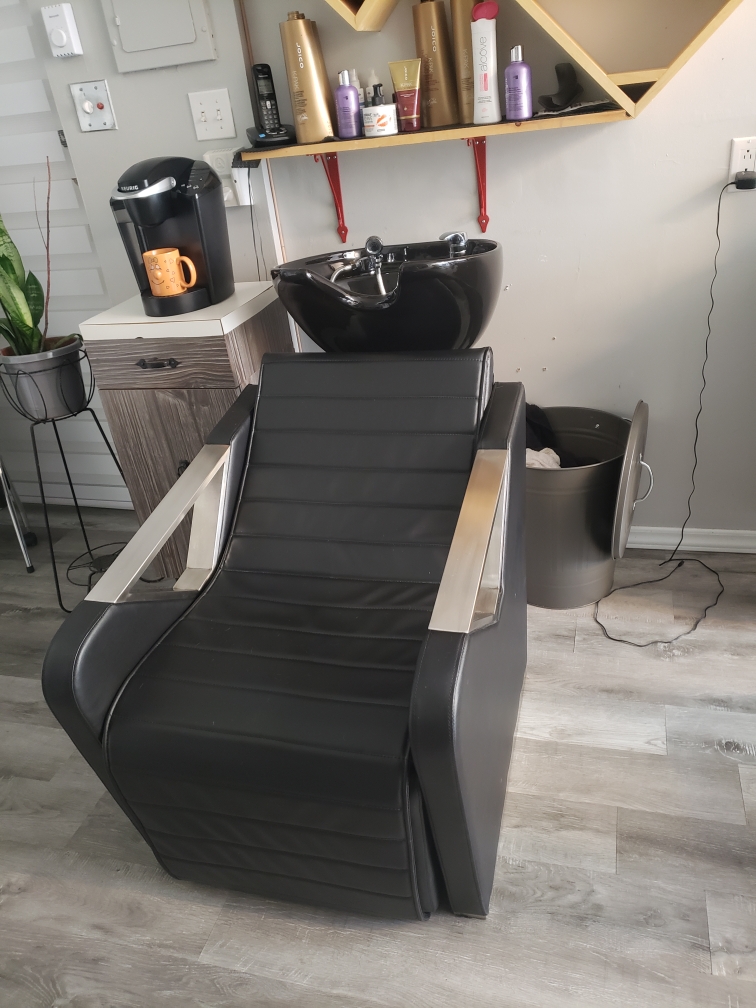 Salon Franco - Coiffure pour hommes et femmes | 334 Rue Laurier, Laval, QC H7N 2N4, Canada | Phone: (450) 669-1511