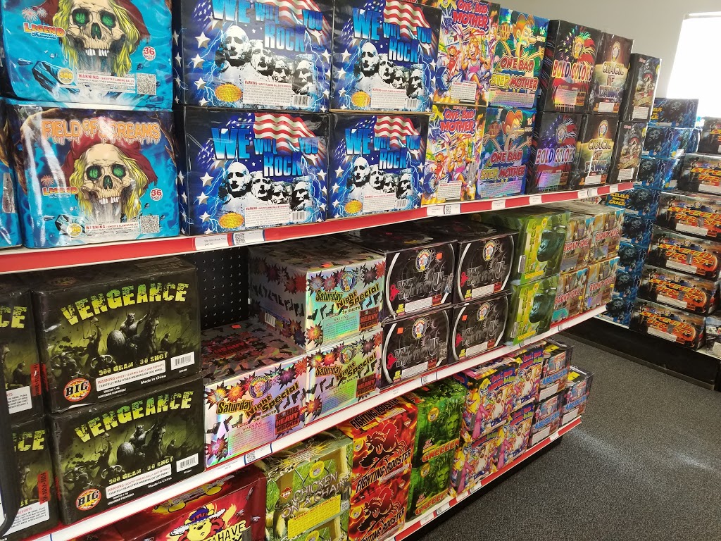 R&R Fireworks LLC | 4384 Lapeer Rd, Port Huron, MI 48060, USA | Phone: (810) 531-4637