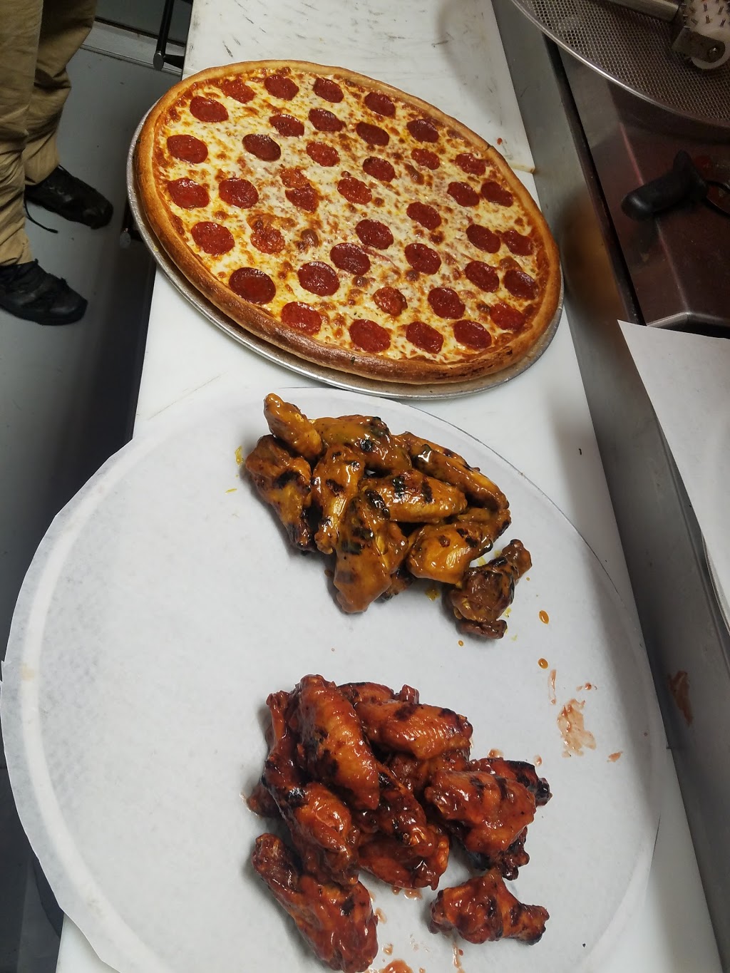 Cedos Mini Mart & Takeout | 674 Hopkins St, Buffalo, NY 14220, USA | Phone: (716) 827-0939