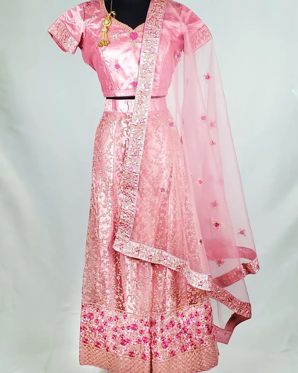 Turiya Fashions | 1275 Danforth Rd, Scarborough, ON M1J 1E7, Canada | Phone: (416) 832-6160