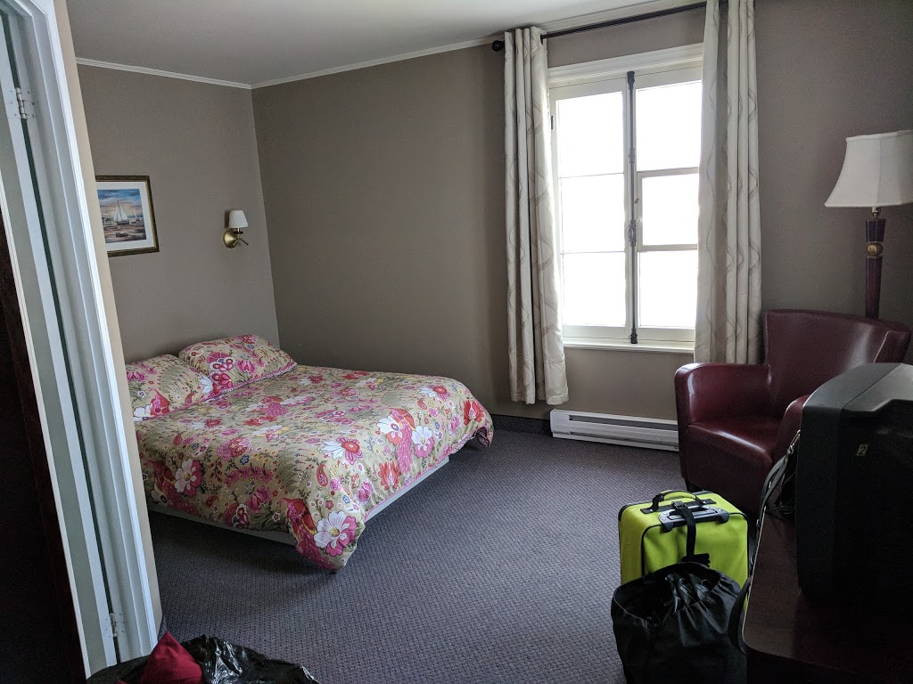 Chalets Domaine DEschaillon | Deschaillons-sur-Saint-Laurent, QC G0S 1G0, Canada | Phone: (819) 292-2380